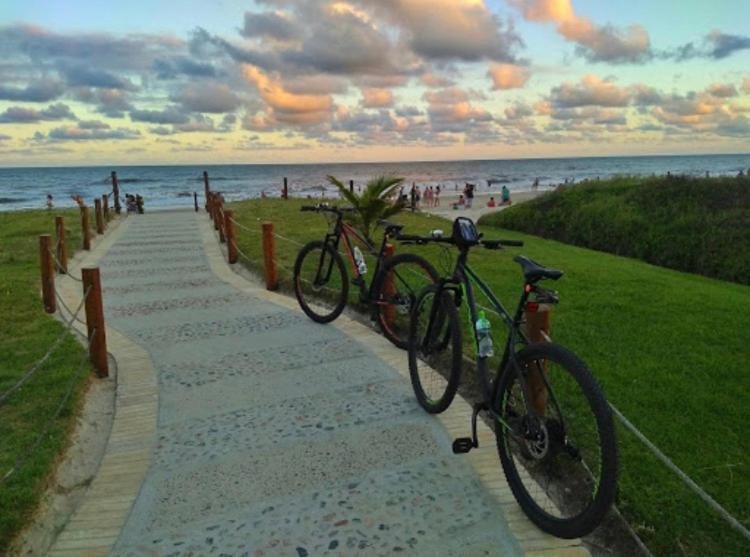 Apto Cond Ilhas Do Caribe - Pr - Beira Mar Matinhos Eksteriør bilde